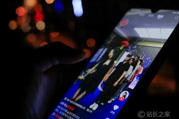 快手怎么和好友聊天？